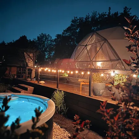 Luxusní stan Setnowa Glamping Sitno (Pomerania)
